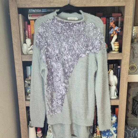 Simply Couture Gray Sweater with SILVER Floral Design - Picture 1 of 10